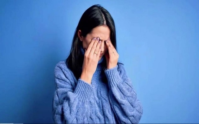 天天看手機(jī)，眼疲勞，視力越來越模糊怎么辦？